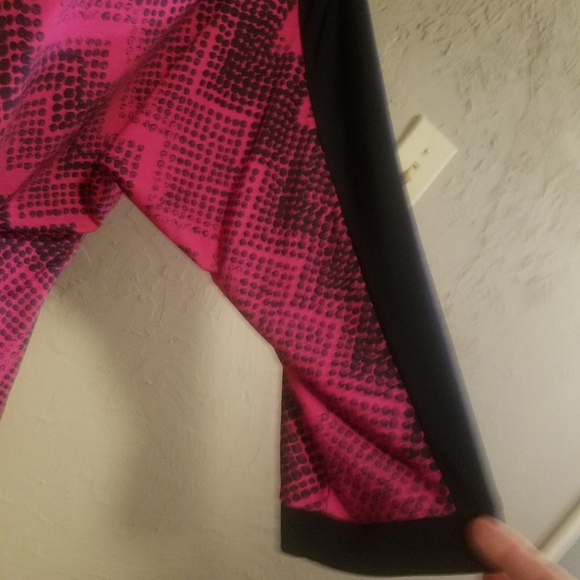 Top - Picture 4 of 5